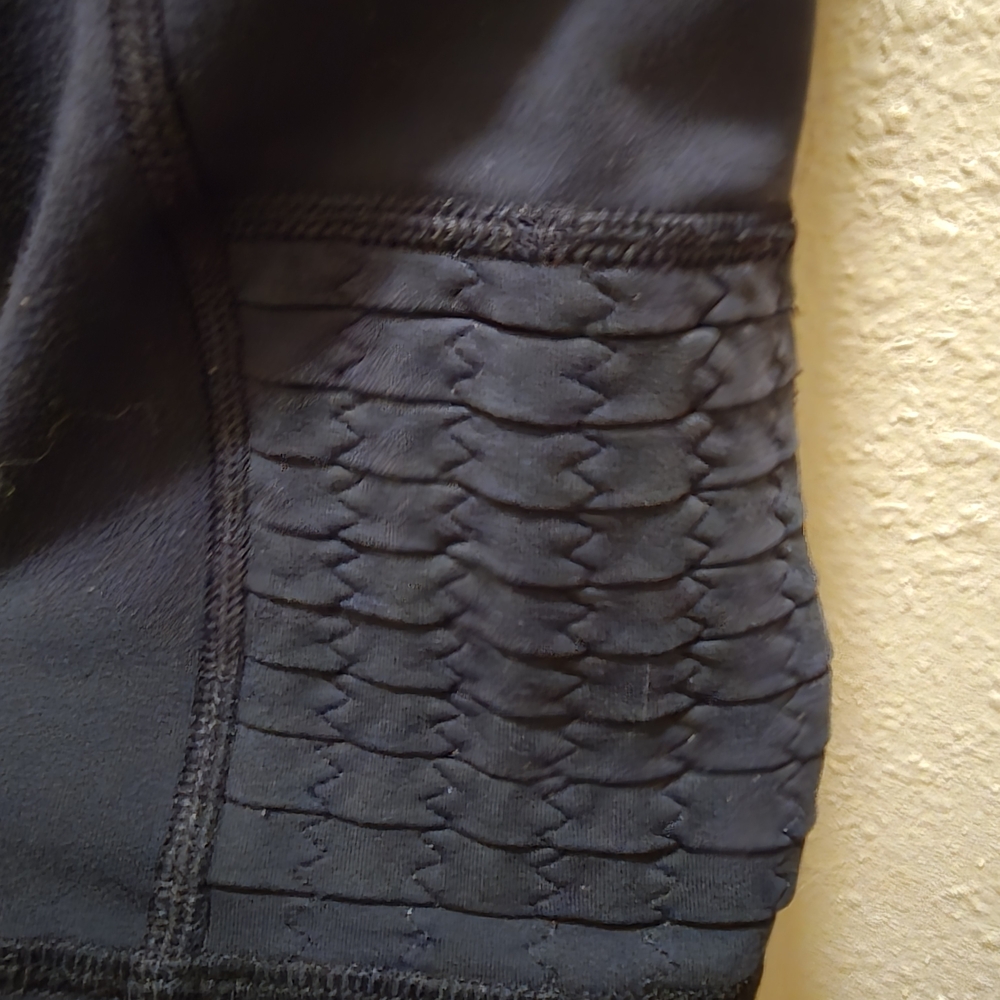 lululemon athletica Black and Teal Leggings - Picture 3 of 5